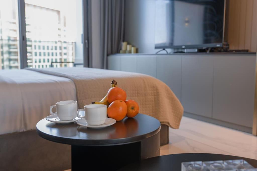 Spacious With Views & Pool Views - 1618 * Dubai